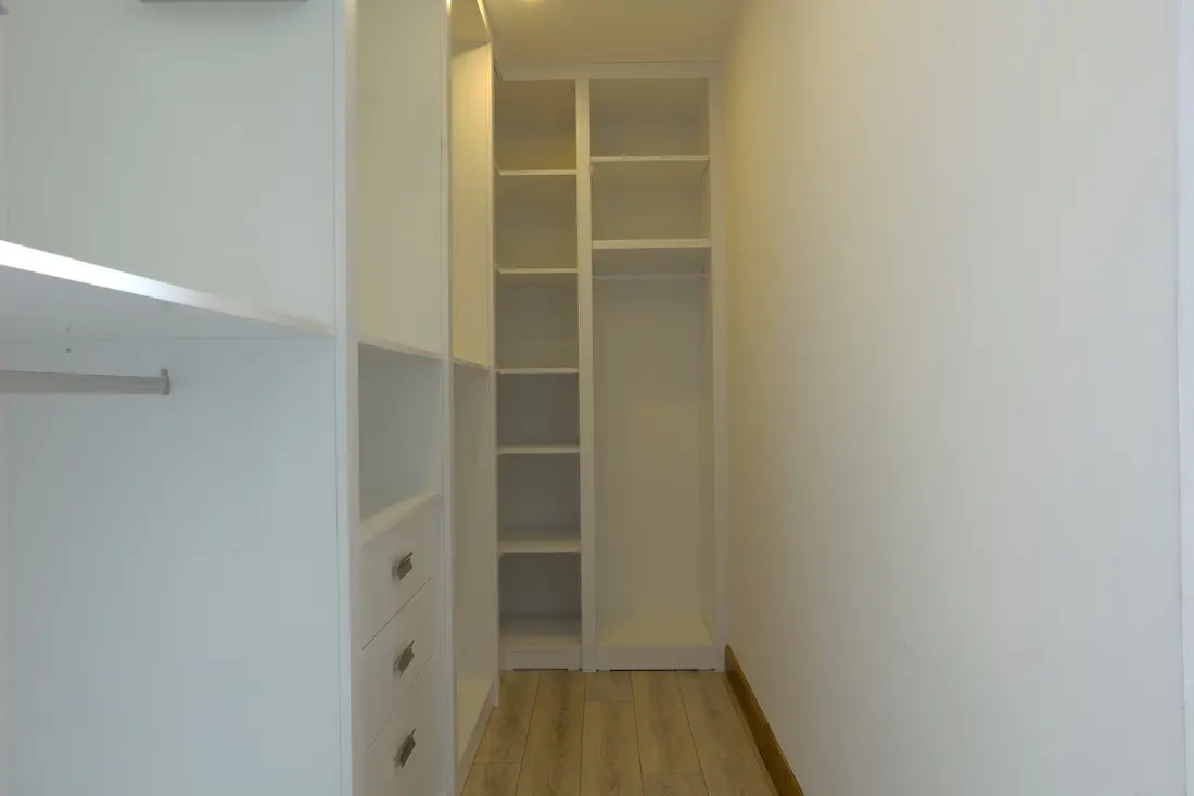 Walk-in closet
